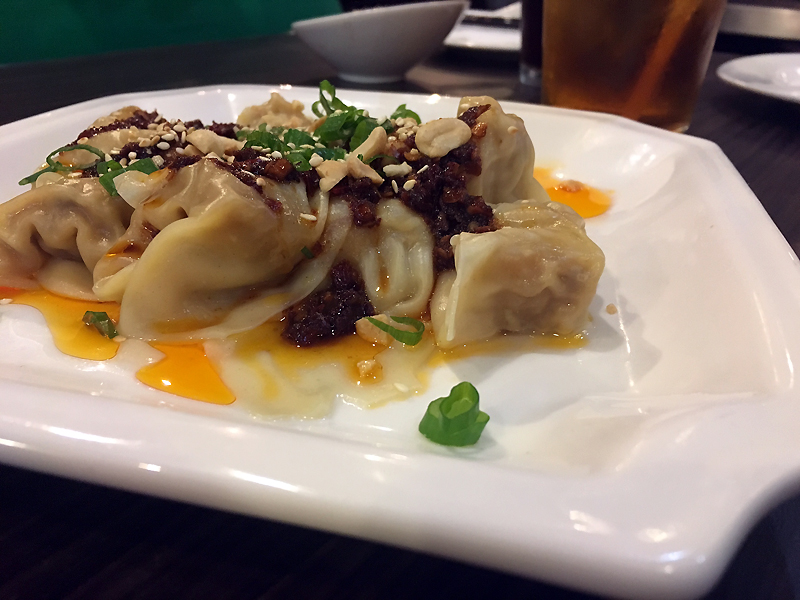 Journey to the Dumpling - Photo of Wonton in chili oil